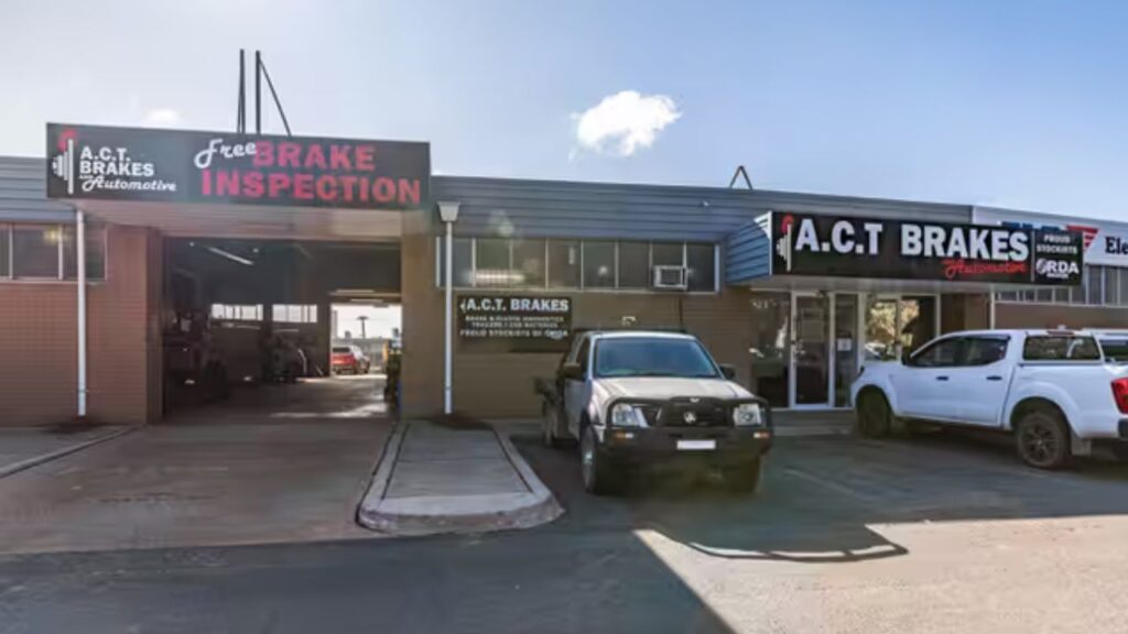 9 Best Auto Battery Stores in Canberra (ACT) 8 act brakes and servicing battery and auto repairs in one auto battery store in act