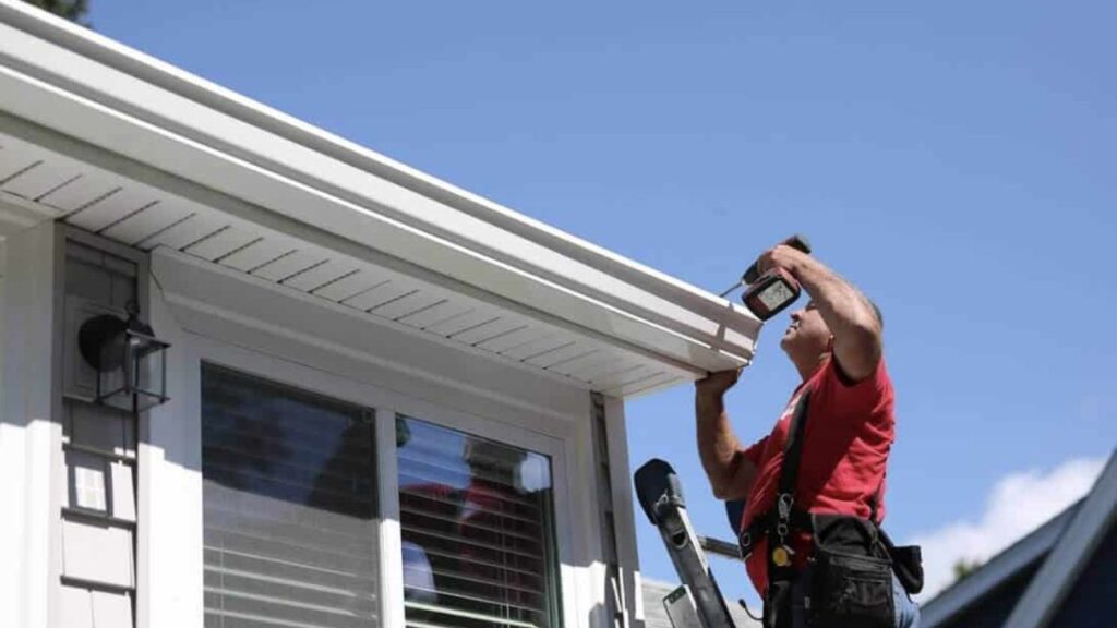 5 Best Gutter Replacement Services in Victoria 2 continuous guttering custom seamless colorbond gutters and cleaning