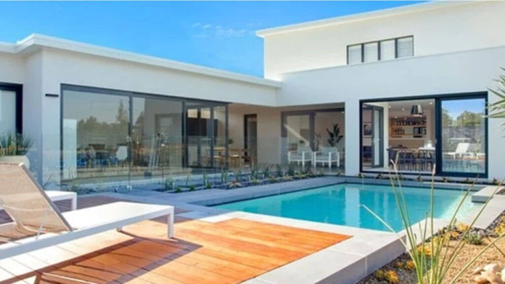 6 Local Experts for Glass Windows Repair in Northern Territory 5 glass windows repair in northern territory, pete’s glass & aluminium – 24 7 emergency and custom installations