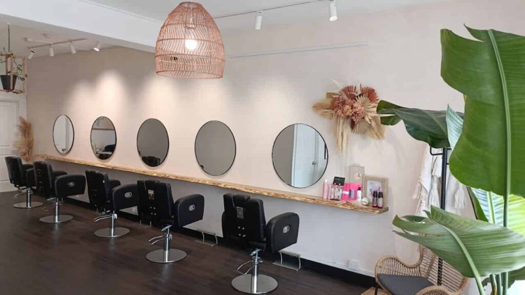 5 Curly Hairdresser For Curly Hair in Western Australia 4 hairdresser for curly hair in western Australia, the curly bird hair sanctuary albany's curl haven by danika durack
