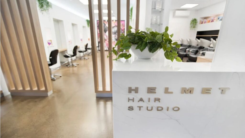 4 Salon for Curly Hair in Northern Territory Worth Visiting 3 salon for curly hair in northern territory, helmet hair studio, welcoming curly hair clients