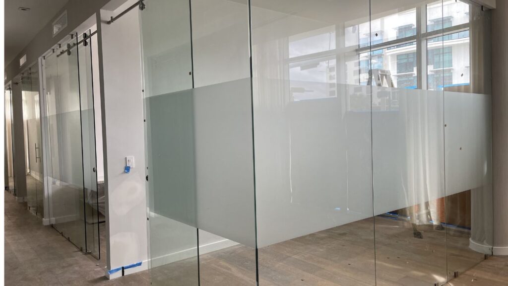sunshine glass & glazing fast service di sunshine coast